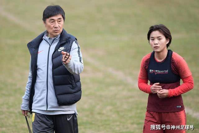上海申花战术被摸透后 斯卢茨基该怎么办？